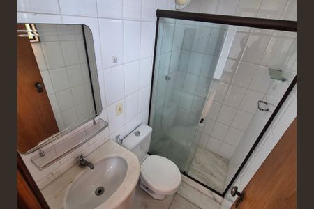 Apartamento para alugar com 350m², 4 quartos e 2 vagas Apartamento para alugar com 350m², 4 quartos e 2 vagasBanheiro suite 1