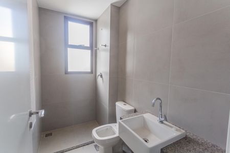 Banheiro da Suíte de apartamento à venda com 2 quartos, 68m² em Cruzeiro, Belo Horizonte
