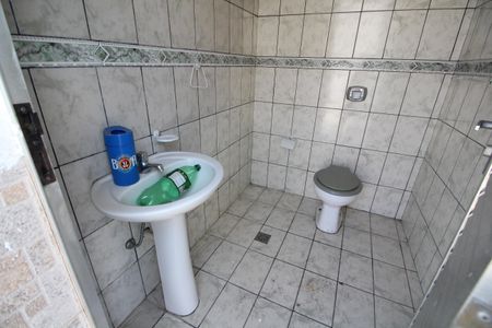 Casa para alugar com 400m², 5 quartos e 2 vagasLavabo