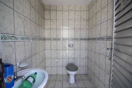 Casa para alugar com 400m², 5 quartos e 2 vagasLavabo