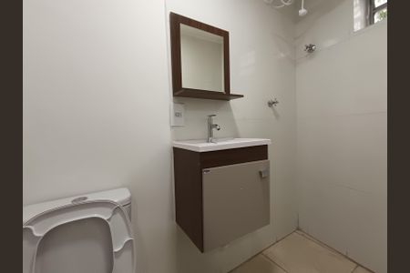 Studio para alugar com 35m², 1 quarto e sem vaga Studio para alugar com 35m², 1 quarto e sem vagaBanheiro Social