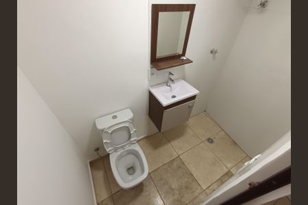 Studio para alugar com 35m², 1 quarto e sem vaga Studio para alugar com 35m², 1 quarto e sem vagaBanheiro Social