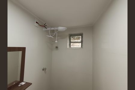 Studio para alugar com 35m², 1 quarto e sem vaga Studio para alugar com 35m², 1 quarto e sem vagaBanheiro Social