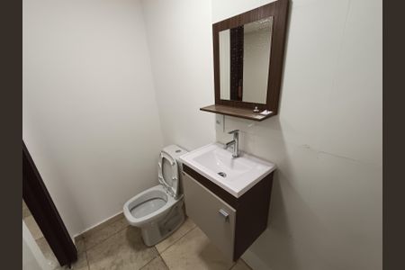 Studio para alugar com 35m², 1 quarto e sem vaga Studio para alugar com 35m², 1 quarto e sem vagaBanheiro Social
