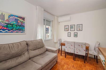 Sala de apartamento para alugar com 2 quartos, 50m² em São Sebastião, Porto Alegre