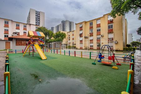 Apartamento para alugar com 50m², 2 quartos e 1 vaga Apartamento para alugar com 50m², 2 quartos e 1 vagaÁrea comum - Playground