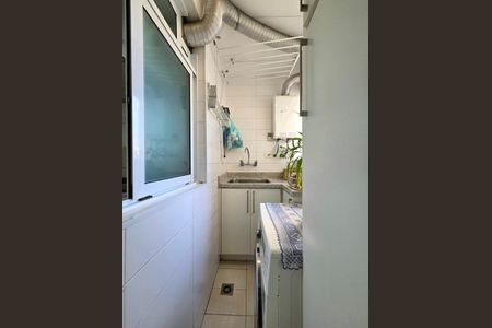 Apartamento à venda com 80m², 2 quartos e 1 vaga Apartamento à venda com 80m², 2 quartos e 1 vagaÁrea de Serviço