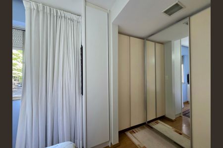 Apartamento à venda com 80m², 2 quartos e 1 vaga Apartamento à venda com 80m², 2 quartos e 1 vagaSuíte