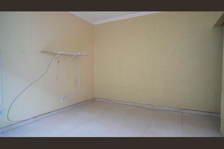 Sala  de apartamento para alugar com 3 quartos, 79m² em Partenon, Porto Alegre