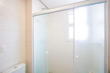 Apartamento à venda com 67m², 2 quartos e 2 vagas Apartamento à venda com 67m², 2 quartos e 2 vagasBanheiro do quarto 1