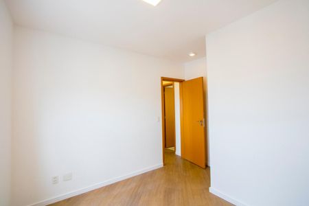 Apartamento à venda com 67m², 2 quartos e 2 vagas Apartamento à venda com 67m², 2 quartos e 2 vagasQuarto 1 - Suíte