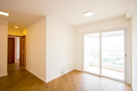 Sala de apartamento à venda com 2 quartos, 67m² em Vila Gilda, Santo André