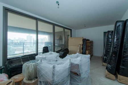 Apartamento à venda com 3 quartos, 167m² em Vila Romana, São Paulo