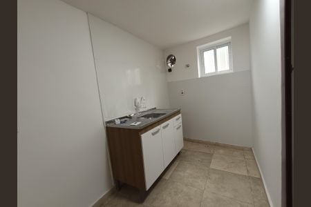 Sala/Cozinha de kitnet/studio para alugar com 1 quarto, 37m² em Parque Imperial, São Paulo