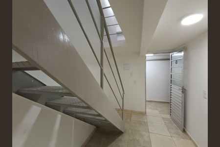 Studio para alugar com 41m², 1 quarto e sem vagaEscada