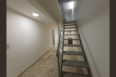 Studio para alugar com 41m², 1 quarto e sem vagaEscada