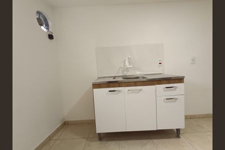 Sala/Cozinha de kitnet/studio para alugar com 1 quarto, 41m² em Parque Imperial, São Paulo
