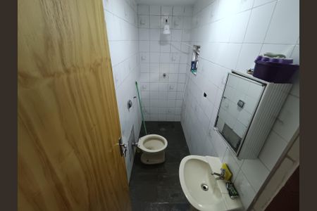 Apartamento para alugar com 48m², 3 quartos e sem vagaBanheiro