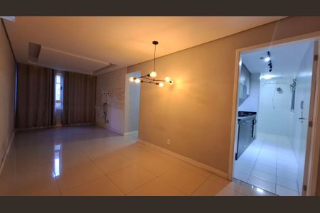 Sala de apartamento à venda com 3 quartos, 63m² em Jardim Utinga, Santo André