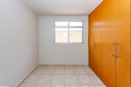Quarto 2 de apartamento para alugar com 2 quartos, 110m² em Salgado Filho, Belo Horizonte