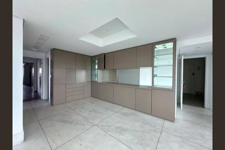 Cozinha de apartamento para alugar com 3 quartos, 150m² em São José, Belo Horizonte