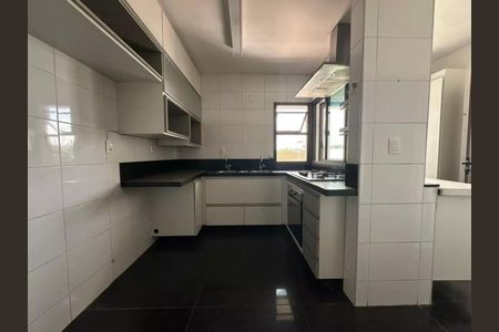 Apartamento para alugar com 150m², 3 quartos e 3 vagasCozinha