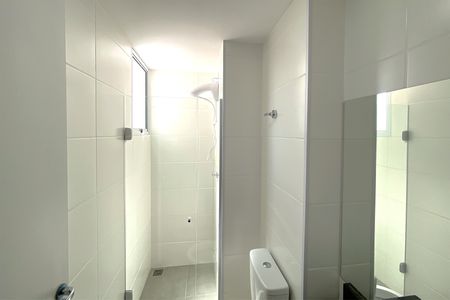 Apartamento para alugar com 55m², 2 quartos e 2 vagas Apartamento para alugar com 55m², 2 quartos e 2 vagasBanheiro