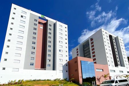 Apartamento para alugar com 55m², 2 quartos e 2 vagas Apartamento para alugar com 55m², 2 quartos e 2 vagasFachada