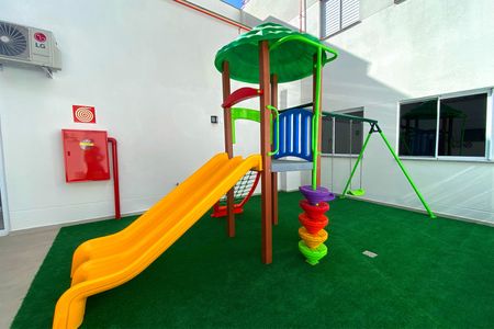 Apartamento para alugar com 55m², 2 quartos e 2 vagas Apartamento para alugar com 55m², 2 quartos e 2 vagasÁrea comum - Playground