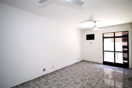 Sala de apartamento para alugar com 3 quartos, 121m² em Vila da Penha, Rio de Janeiro