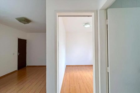 Sala/Cozinha de apartamento para alugar com 2 quartos, 40m² em Sagrada Família, Belo Horizonte