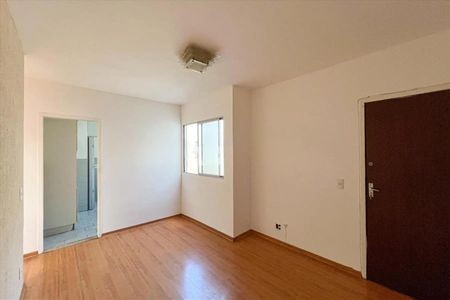 Sala/Cozinha de apartamento para alugar com 2 quartos, 40m² em Sagrada Família, Belo Horizonte