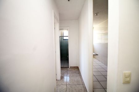 Sala - Corredor de apartamento para alugar com 2 quartos, 45m² em Pavuna, Nilópolis