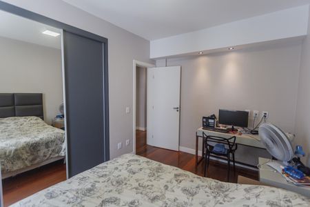 Apartamento para alugar com 160m², 3 quartos e 2 vagasQuarto 2