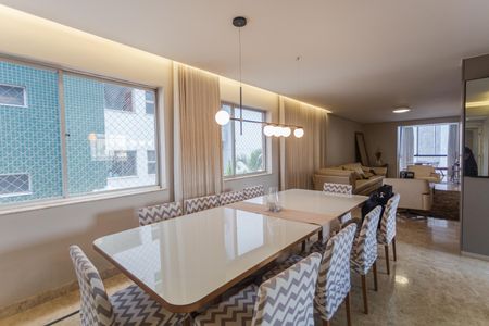 Apartamento para alugar com 160m², 3 quartos e 2 vagasCopa