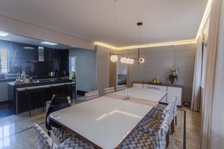 Apartamento para alugar com 160m², 3 quartos e 2 vagasCopa