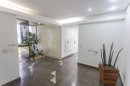 Apartamento para alugar com 160m², 3 quartos e 2 vagasHall de entrada