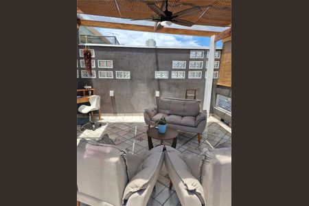 Casa à venda com 3 quartos, 130m² em Jardim Caravelas, São Paulo