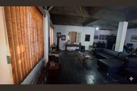 Casa à venda com 3 quartos, 142m² em Jardim Guanabara, Rio de Janeiro