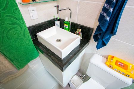 Apartamento à venda com 75m², 3 quartos e 1 vaga Apartamento à venda com 75m², 3 quartos e 1 vagaBanheiro do quarto 1