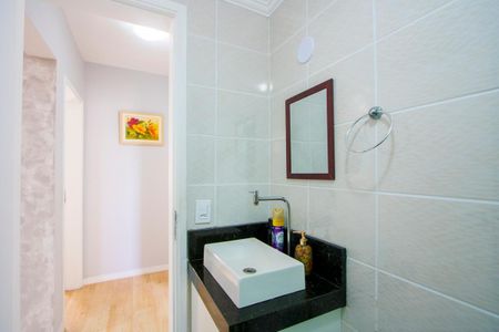 Apartamento à venda com 75m², 3 quartos e 1 vaga Apartamento à venda com 75m², 3 quartos e 1 vagaBanheiro social