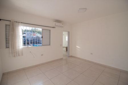 Suíte  de casa para alugar com 1 quarto, 47m² em Jardim Rosa Maria, São Paulo