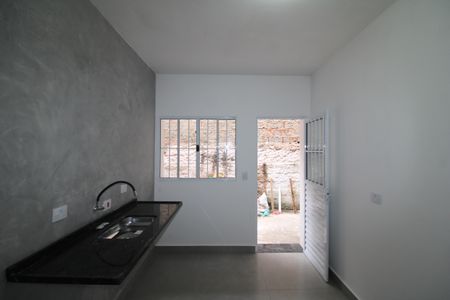 Sala/Cozinha de casa para alugar com 1 quarto, 40m² em Santa Teresinha, São Paulo