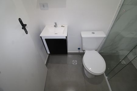Banheiro de casa para alugar com 1 quarto, 40m² em Santa Teresinha, São Paulo