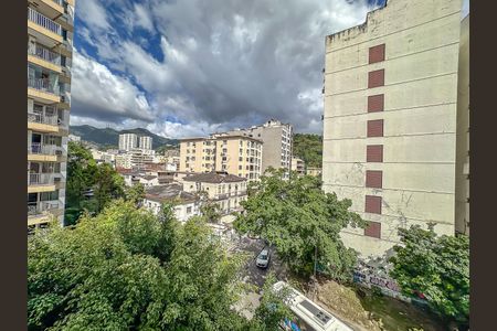 Apartamento para alugar com 3 quartos, 100m² em Laranjeiras, Rio de Janeiro