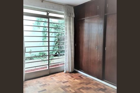 Casa à venda com 3 quartos, 130m² em Campo Belo, São Paulo