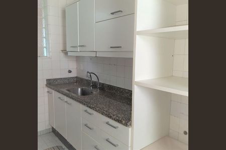 Casa à venda com 3 quartos, 130m² em Campo Belo, São Paulo