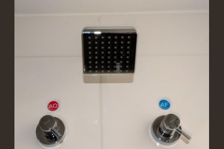 Banheiro Social de apartamento para alugar com 1 quarto, 42m² em Vila Satúrnia, Campinas