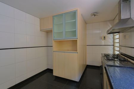 Cozinha de casa à venda com 3 quartos, 450m² em Alto Caiçaras, Belo Horizonte