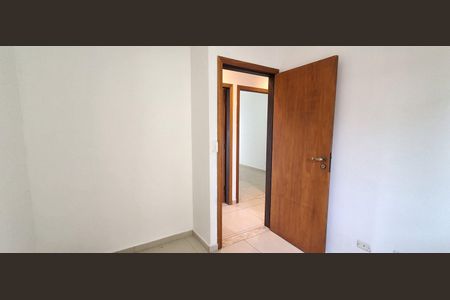 Apartamento à venda com 74m², 3 quartos e 2 vagasQuarto 2